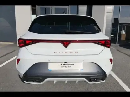 Photo 5 Cupra Leon  1.5 eTSI Hybrid 150ch V DSG7