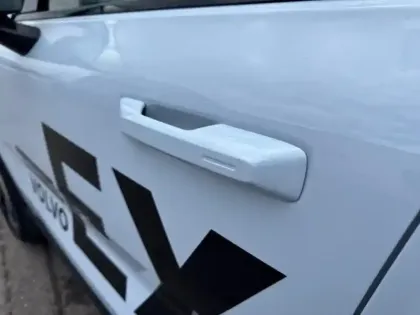 Photo 5 Volvo Ex30  Single Extended Range 272ch Plus