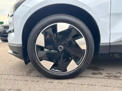 Photo 6 Volvo Ex30  Single Extended Range 272ch Plus