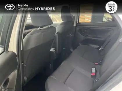 Photo 11 Toyota Yaris  116h Design 5p MC24