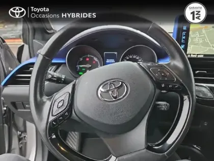 Photo 8 Toyota C-HR  122h Graphic 2WD E-CVT