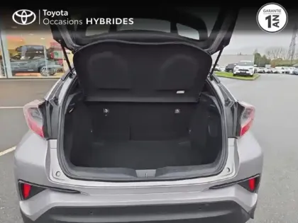 Photo 9 Toyota C-HR  122h Graphic 2WD E-CVT