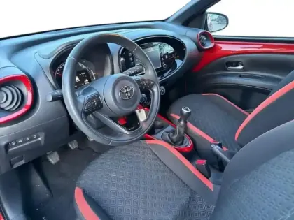 Photo 13 Toyota Aygo  X 1.0 VVT-i 72ch Design