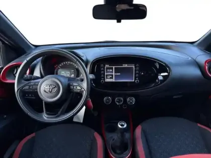 Photo 8 Toyota Aygo  X 1.0 VVT-i 72ch Design