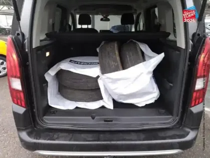 Photo 13 Peugeot Rifter  1.5 BlueHDi 130ch S/S Standard Allure Pack Camera Carplay Attelage