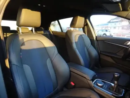 Photo 8 BMW Serie 1 Série 1 118i 136ch M Sport