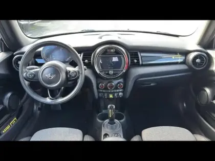 Photo 8 Mini Mini  Cooper SE 184ch Edition Greenwich BVA