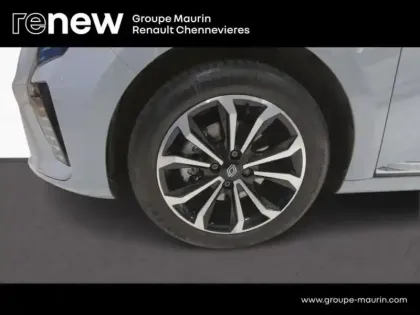 Photo 14 Renault Clio  1.6 E-Tech 145ch full hybrid Techno - 24