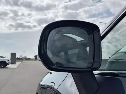 Photo 7 Volvo Xc60  T6 Hybride Rechargeable 350ch Ultra Style Dark Geartronic 8 AWD