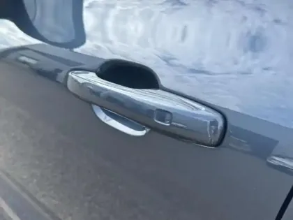 Photo 6 Volvo Xc60  T6 Hybride Rechargeable 350ch Ultra Style Dark Geartronic 8 AWD