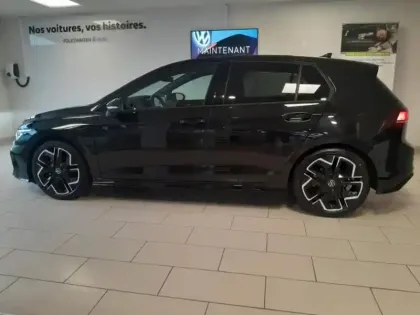 Photo 10 Volkswagen Golf  1.5 eTSI EVO2 150ch R-Line Edition DSG7