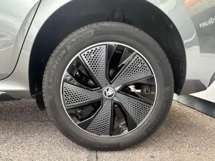 Photo 8 Skoda Kamiq  1.0 TSI Evo 2 116ch Monte Carlo DSG7