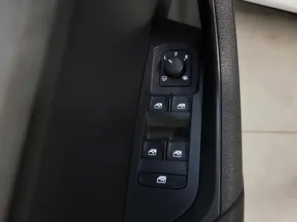 Photo 9 Skoda Karoq  2.0 TDI 116ch SCR Ambition