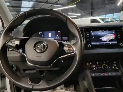 Photo 13 Skoda Karoq  2.0 TDI 116ch SCR Ambition