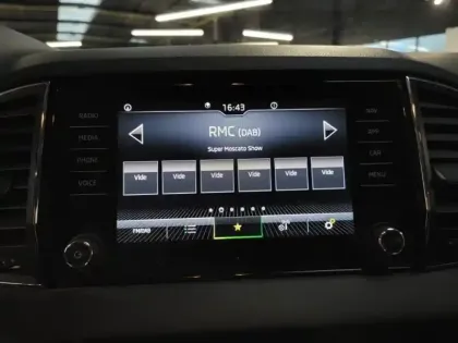 Photo 14 Skoda Karoq  2.0 TDI 116ch SCR Ambition