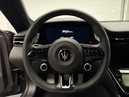 Photo 9 Maserati Granturismo  560 kW 750 ch