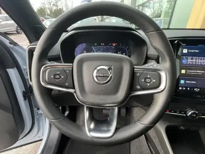 Photo 17 Volvo Xc40  B4 197 ch DCT7