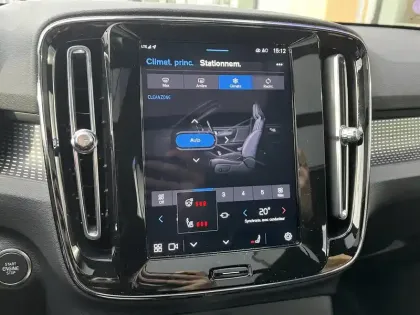 Photo 24 Volvo Xc40  B4 197 ch DCT7