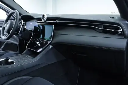 Photo 14 Maserati Grecale  410 kW