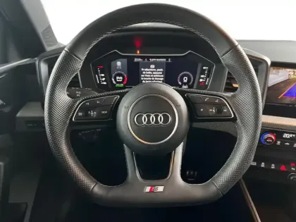 Photo 15 Audi A1  Sportback 35 TFSI 150 ch S tronic 7