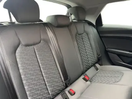 Photo 9 Audi A1  Sportback 30 TFSI 110 ch BVM6