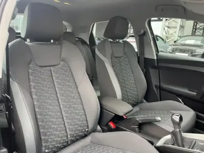 Photo 20 Audi A1  Sportback 30 TFSI 110 ch BVM6