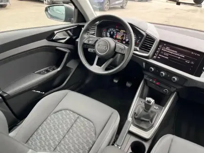 Photo 37 Audi A1  Sportback 30 TFSI 110 ch BVM6