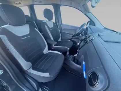 Photo 10 Dacia Lodgy  TCe 115 7 places