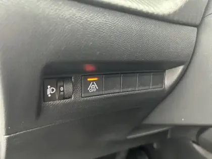 Photo 24 Peugeot 208  PureTech 75 S&S BVM5