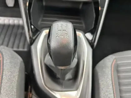 Photo 13 Peugeot 208  PureTech 75 S&S BVM5