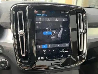 Photo 21 Volvo Xc40  B3 163 ch DCT7