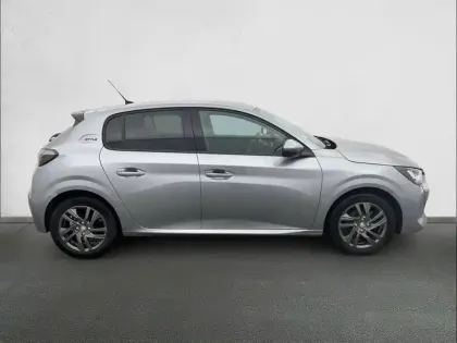 Photo 28 Peugeot 208  PureTech 75 S&S BVM5