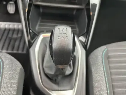 Photo 13 Peugeot 208  PureTech 75 S&S BVM5