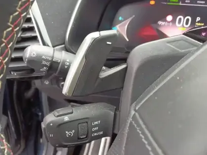 Photo 24 DS Ds 7  Hybride Rechargeable E-Tense 300 EAT8 4x4