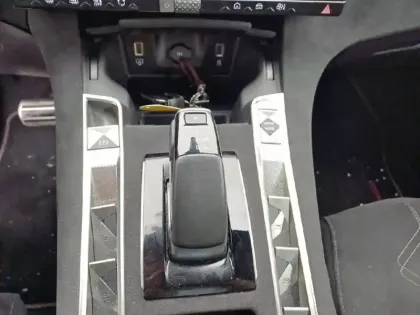 Photo 13 DS Ds 7  Hybride Rechargeable E-Tense 300 EAT8 4x4