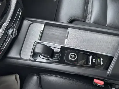 Photo 14 Volvo Xc60  B4 197 ch Geartronic 8