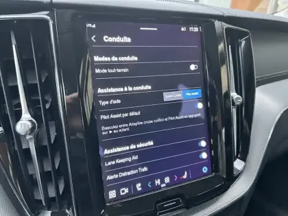 Photo 23 Volvo Xc60  B4 197 ch Geartronic 8