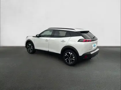 Photo 6 Peugeot 2008  PureTech 130 S&S EAT8