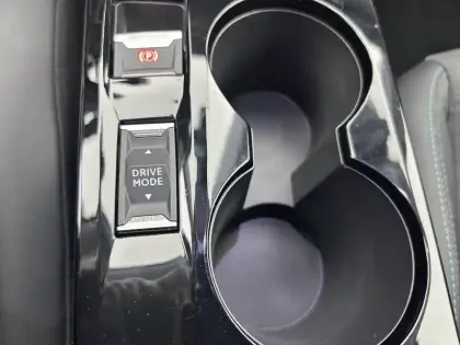 Photo 28 Peugeot 2008  PureTech 130 S&S EAT8