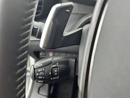 Photo 24 Peugeot 2008  PureTech 130 S&S EAT8