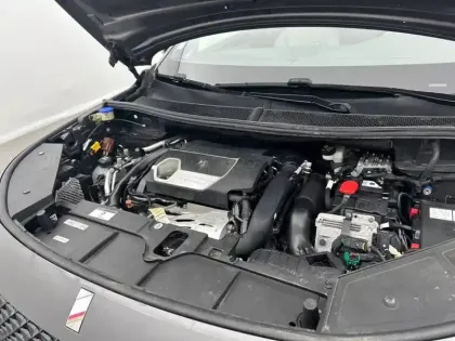 Photo 14 DS DS 7 DS7 Crossback Hybride E-Tense 225 EAT8