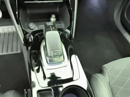 Photo 11 Peugeot 2008  BlueHDi 130 S&S EAT8