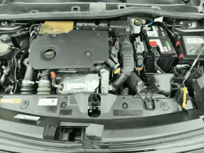 Photo 26 Peugeot 2008  BlueHDi 130 S&S EAT8