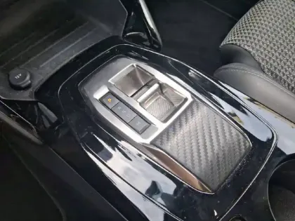 Photo 13 Peugeot 2008  PureTech 130 S&S EAT8