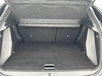 Photo 25 Peugeot 2008 Gén. II Ph1 NG GT 5