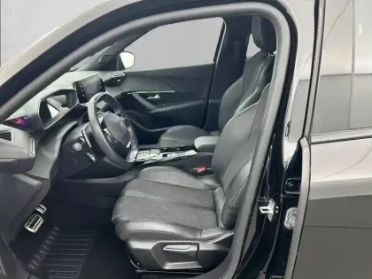 Photo 30 Peugeot 2008 Gén. II Ph1 NG GT 5