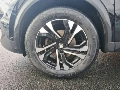 Photo 12 Peugeot 2008  PureTech 130 S&S EAT8