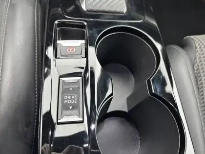 Photo 46 Peugeot 2008 Gén. II Ph1 NG GT 5