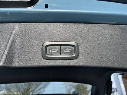 Photo 8 Volvo Xc40  B3 163 ch DCT7