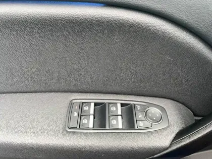 Photo 10 Renault Captur  E-Tech 145 - 21